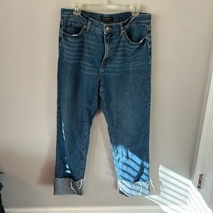 Size 8: BANANA REPUBLIC CURVY SLOUCH JEANS